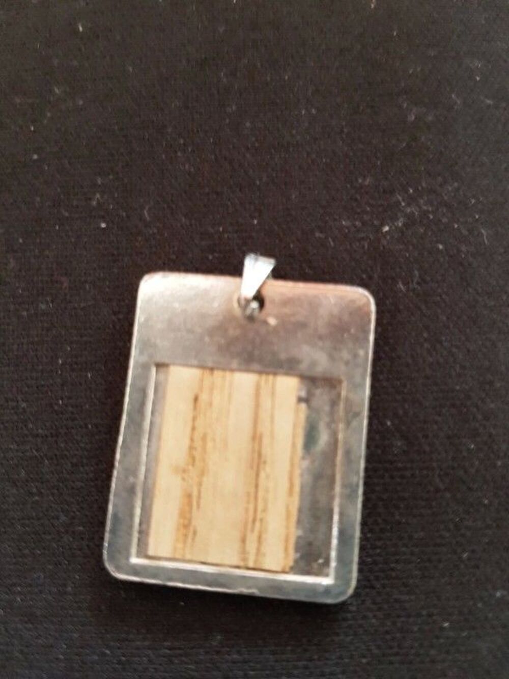 Pendentif tr&egrave;fle 4 feuilles argent&eacute; tr&egrave;s bon etat 2.5 cm 4 e Bijoux et montres