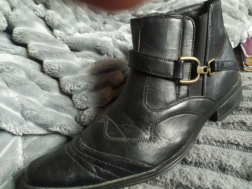 BOTTINES HOMME P 41 TOUT CUIR MARQUE SALOON Chaussures