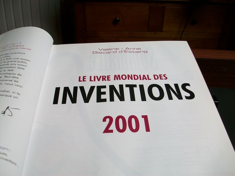 LIVRE LES INVENTIONS Livres et BD