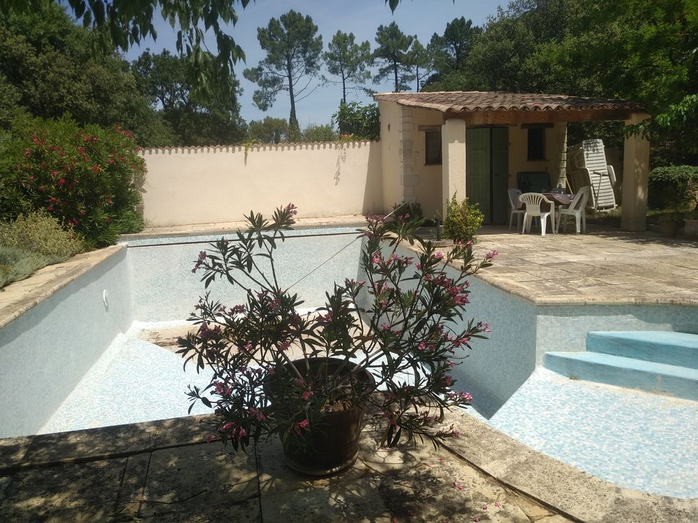 Vente Maison grande maison sud provence Saint-restitut