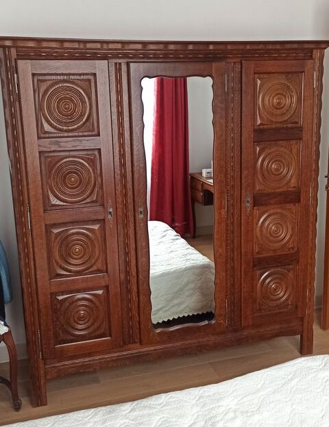Chambre avec armoire, chevet et lit en chne massif 70 Amiens (80)