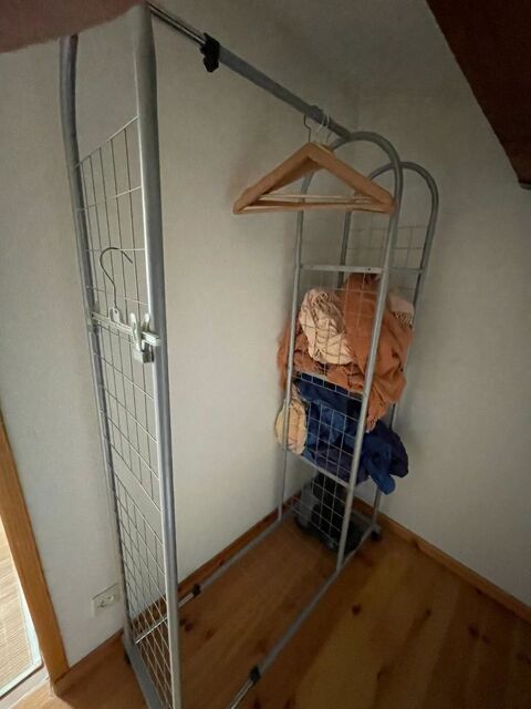 meuble penderie avec étagères en métal 30 Le Poujol-sur-Orb (34)