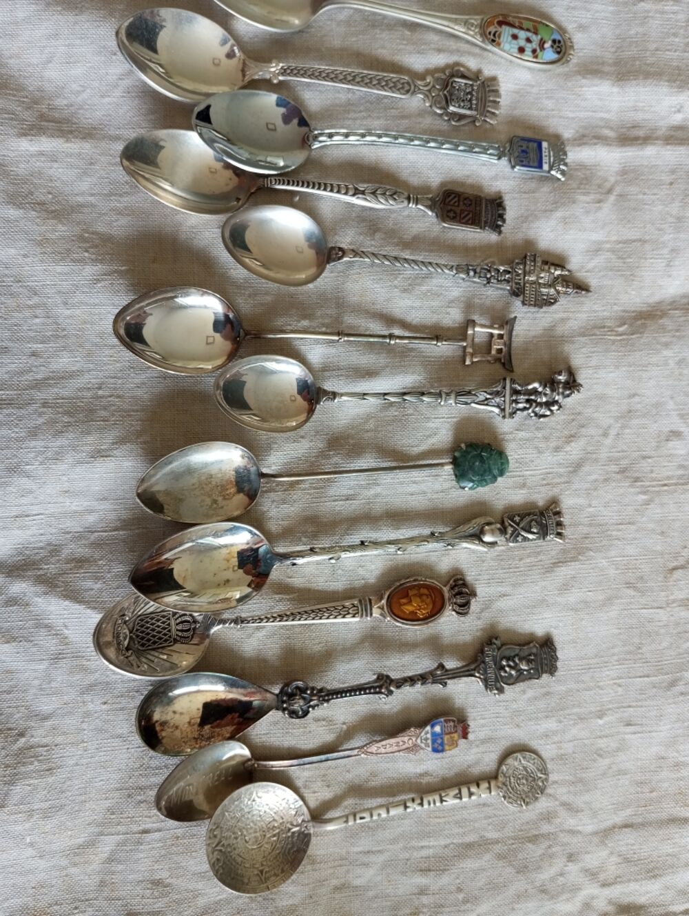 petites cuill&egrave;res de collection 