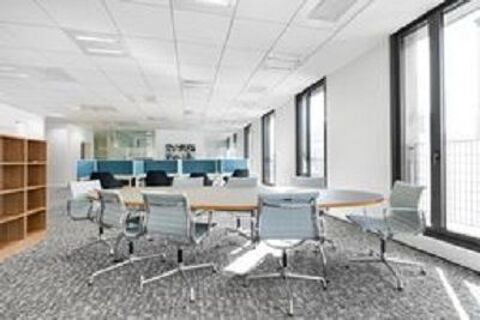 Espace de bureau ouvert pour 15 personnes &agrave; Montevrain Gare Val d'Europe 3446 77144 Chalifert