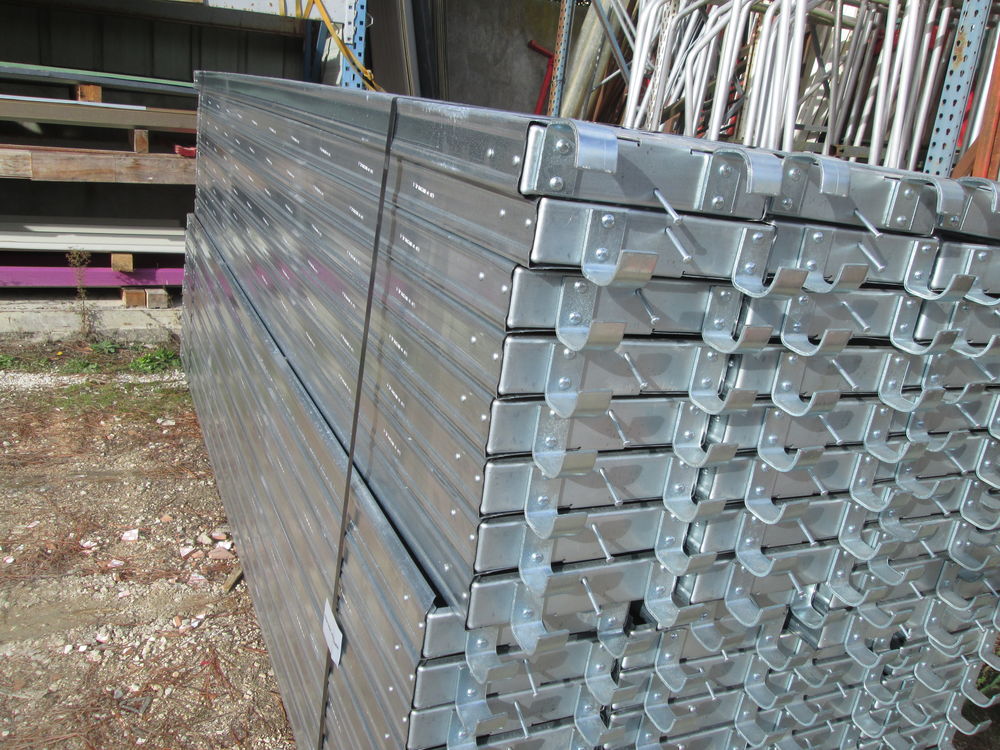 Plancher ou plateau d'Echafaudage - acier neuf - Bricolage