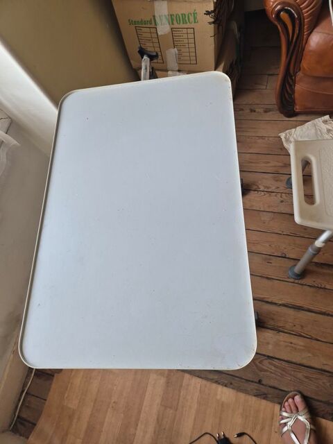 Table et chaise 100 Corbeil-Essonnes (91)