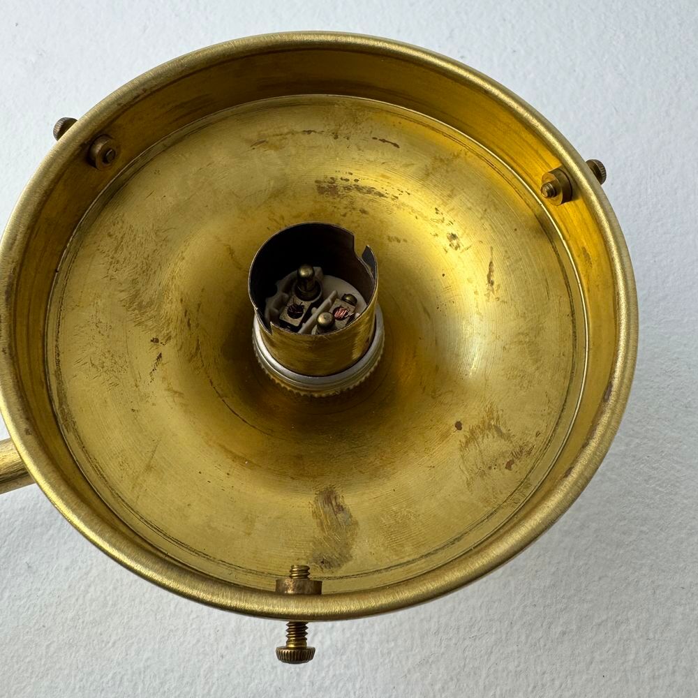 ANCIENNE LAMPE POTENCE LAITON &amp; OPALINE VINTAGE
D�coration