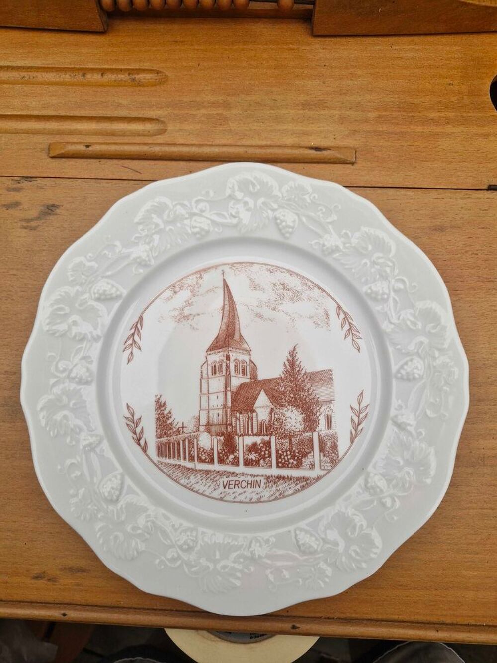 Assiette en porcelaine de Limoges Décoration