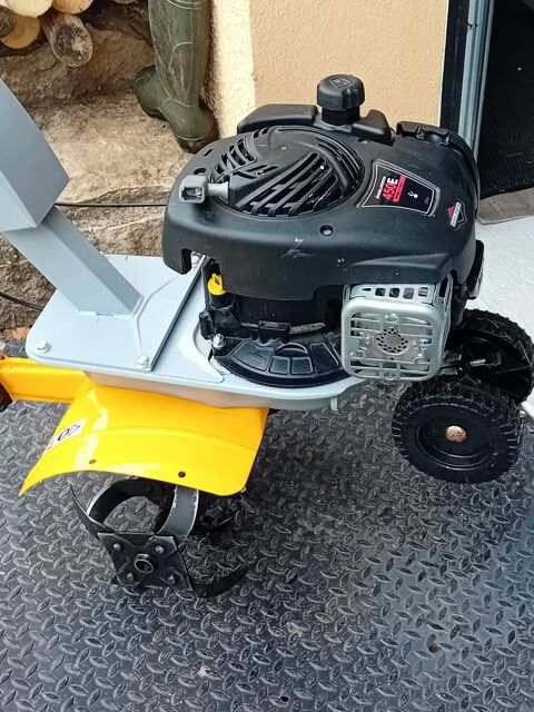 auto bineuse thermique 250 71130 Gueugnon