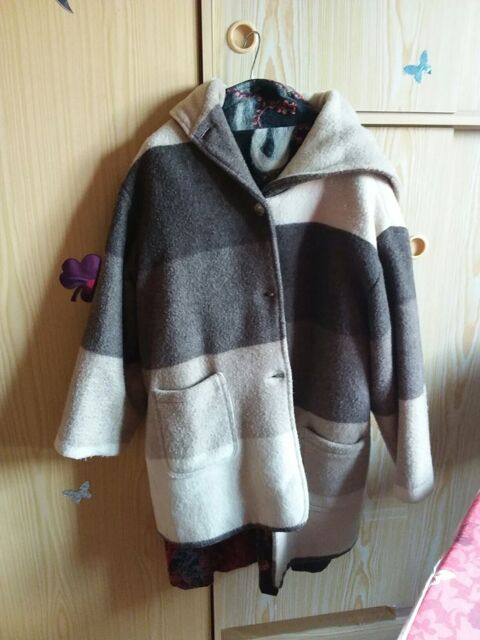 manteau marron beige  capuche 20 Valras (84)