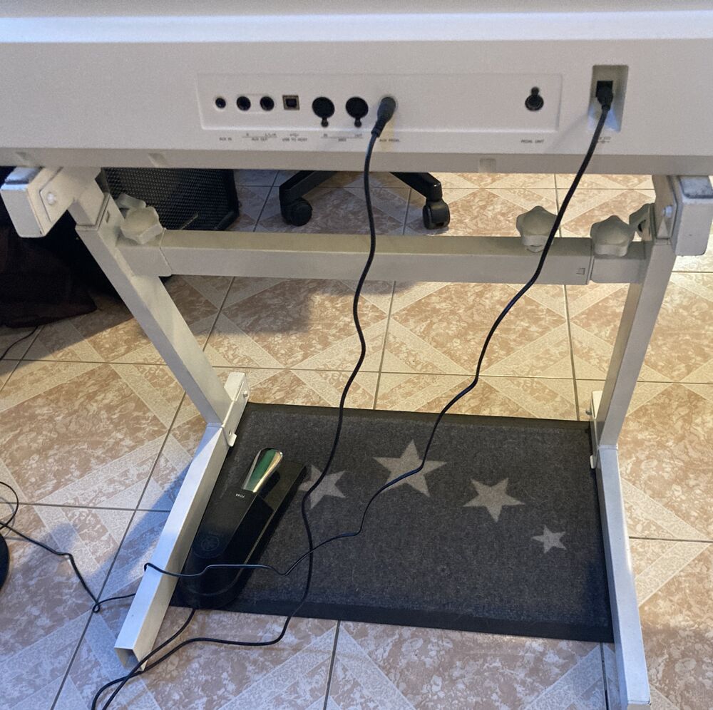 Piano num&eacute;rique YAMAHA P515 blanc + pied blanc Instruments de musique