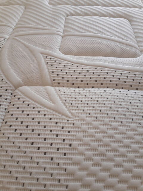 MATELAS �TAT NEUF 180 X 190 450 Saint-Laurent-du-Var (06)