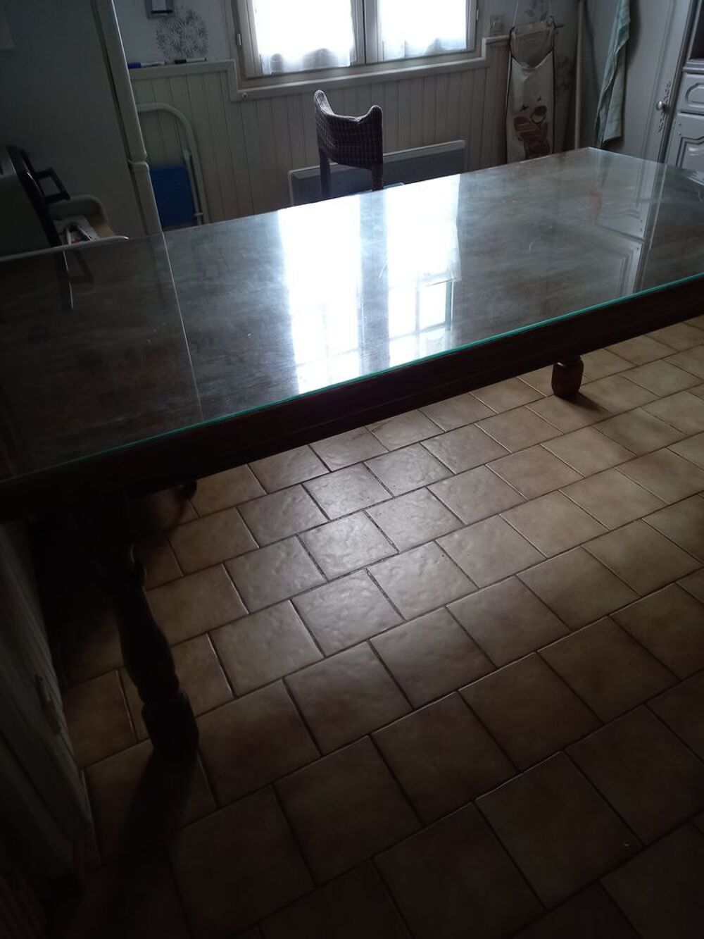  Table de salle &agrave; manger ch&ecirc;ne et ses 6 chaises paill&eacute;es Meubles