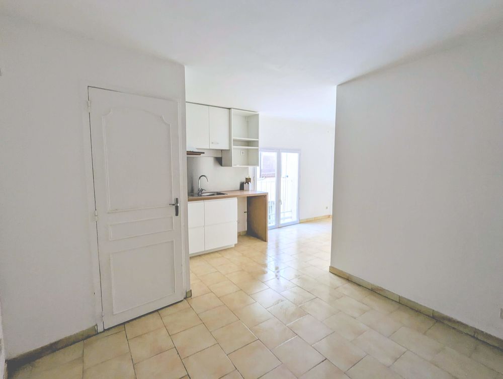 Location Appartement T2 L'Isle sur Sorgue, cuisine équipée, refait neuf L'isle-sur-la-sorgue