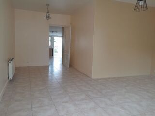  Maison � louer 3 pi�ces 76 m� B�gles