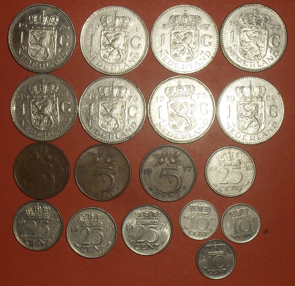 18 Pi&egrave;ces de monnaie PAYS BAS / NEDERLAND. 
