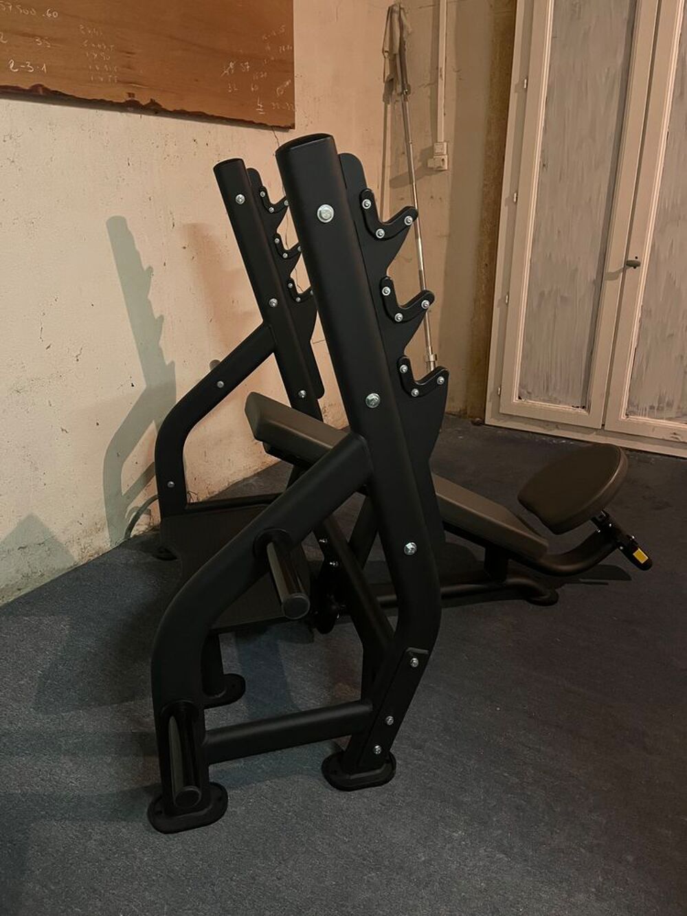 banc inclin&eacute; de musculation Sports