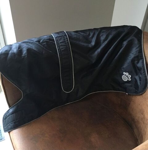 Donne  Manteau impermable Taille M  pour chien 0 Montmorot (39)