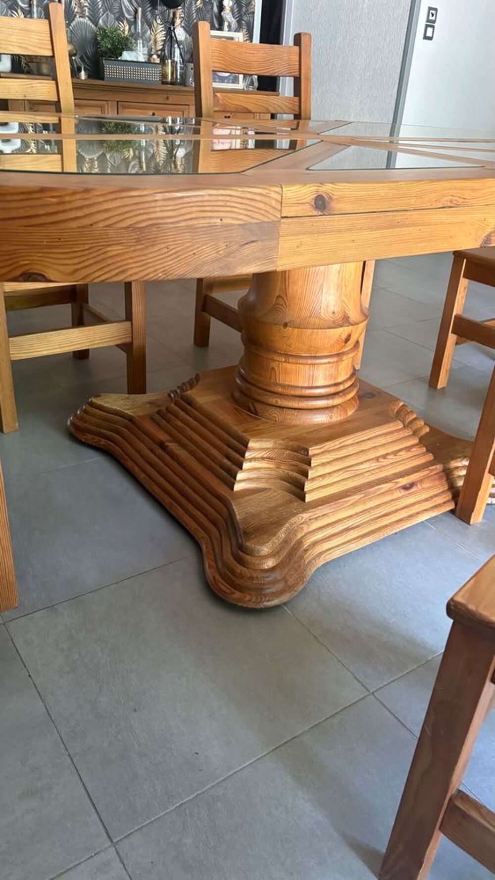 Table et 6 chaises Meubles