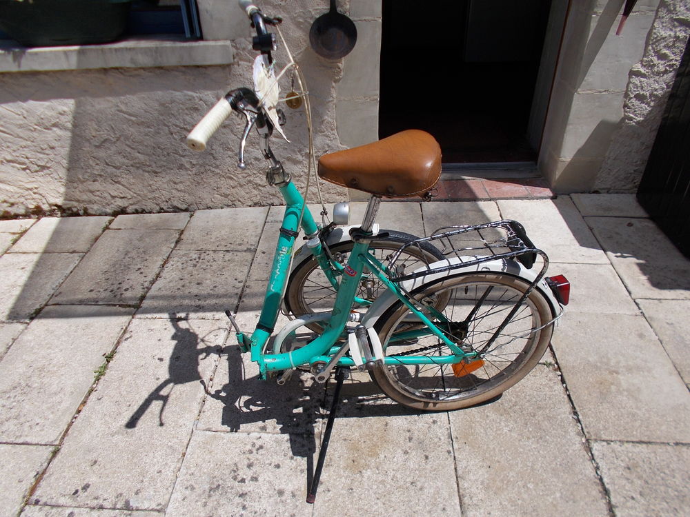 mini v&eacute;lo pliant vintage 1972 bon &eacute;tat de marche Vélos