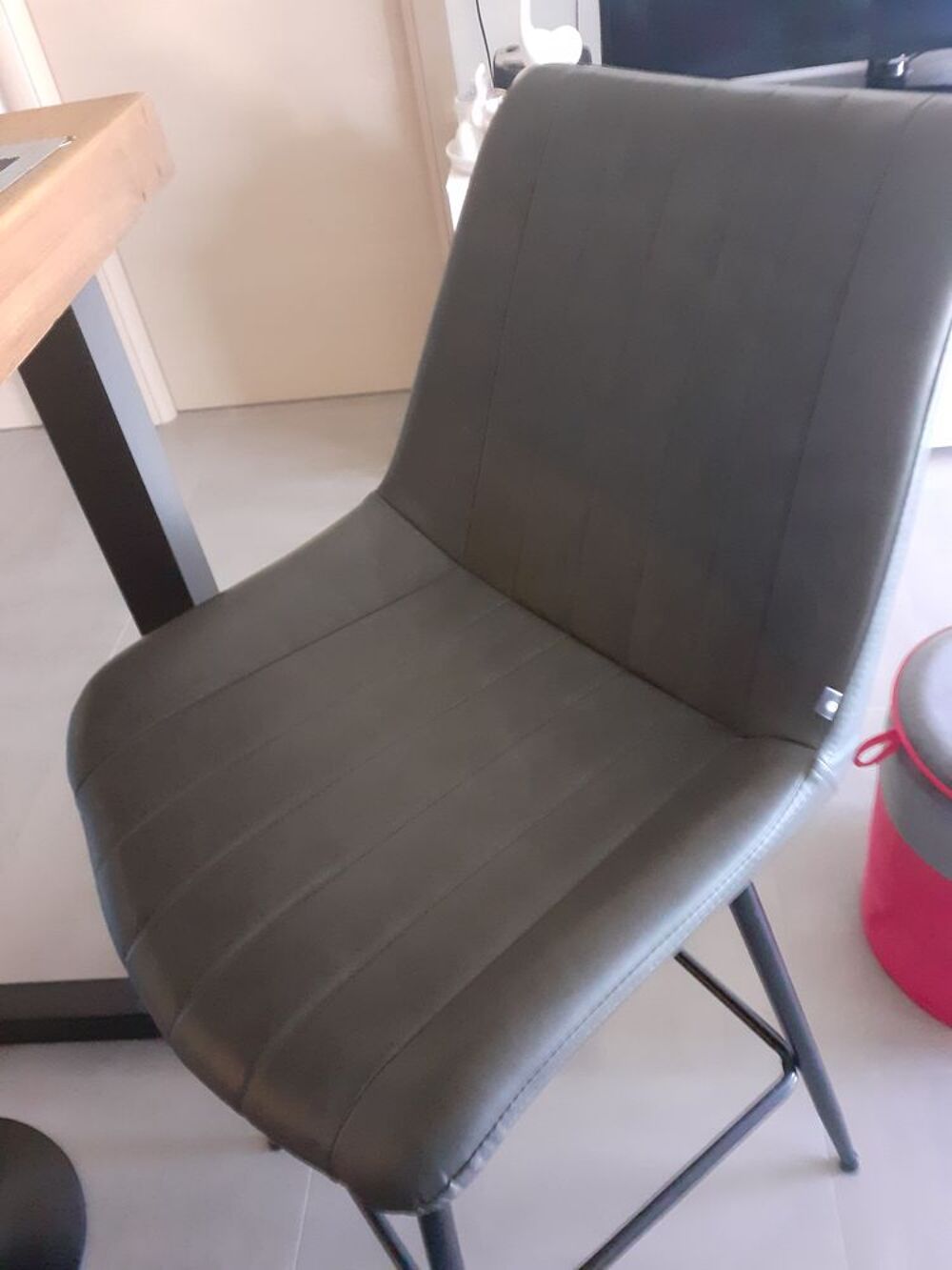 2 beaux tabourets bar etat neuf Meubles