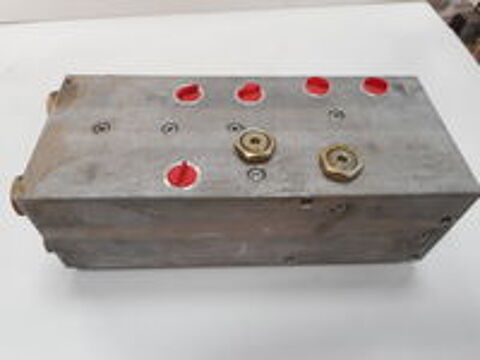   Distributeur boitier hydraulique 