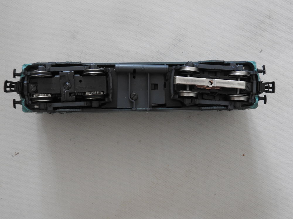 Echelle HO - M&auml;rklin Loco &eacute;lectrique BB 9223 SNCF r&eacute;f. 3038 