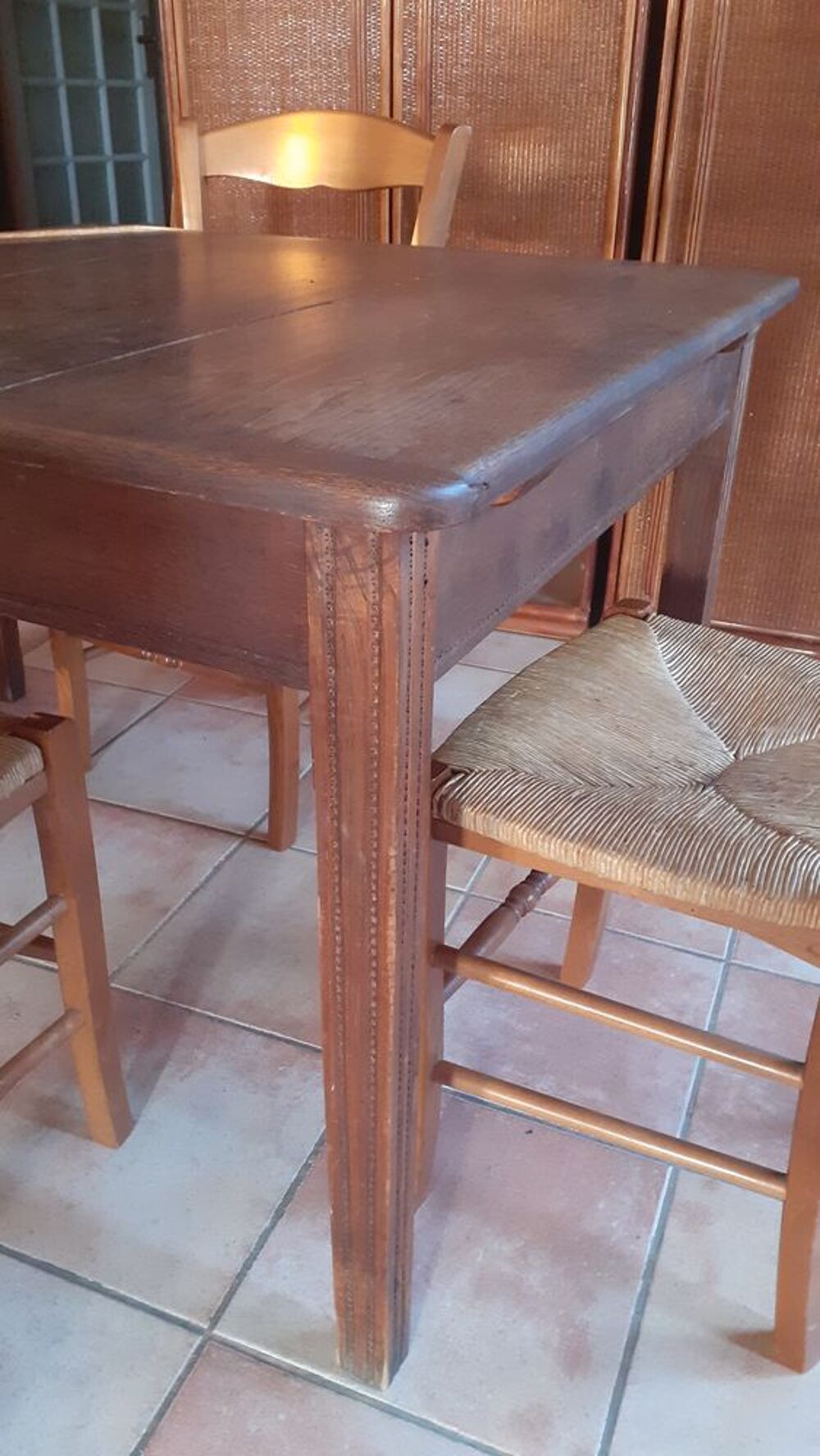 table vintage et 4 chaises Meubles
