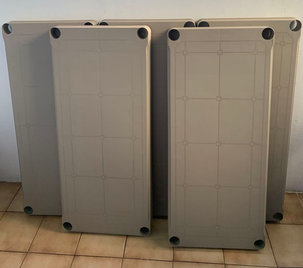 Jamais servie, ETAGERE robuste, modulable, 5 niveaux, &agrave; monter Meubles