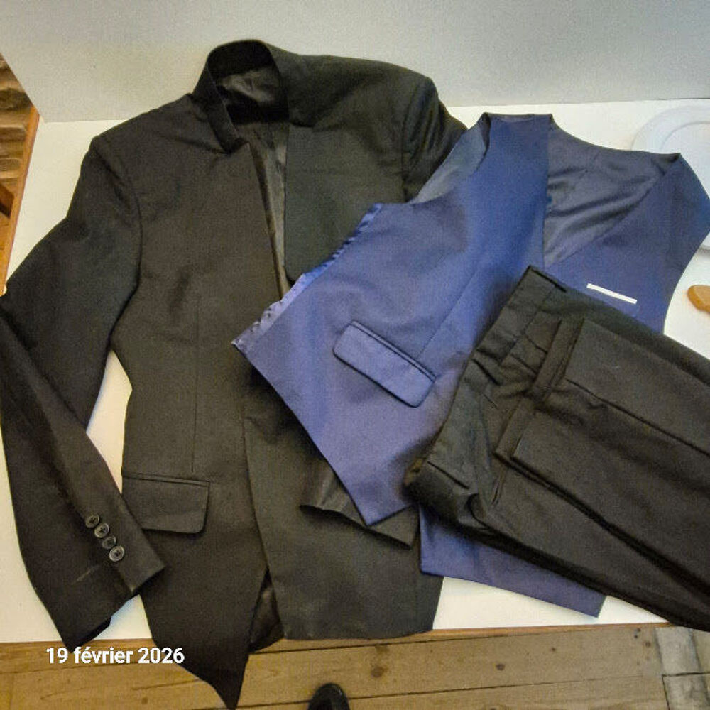 Costume 3 pi&egrave;ces r&eacute;alis&eacute; en Chine par un grand couturier, su Vêtements