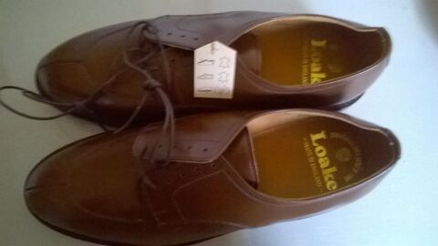 CHAUSSURES ANGLAISES POUR HOMMES.
GRANDE TAILLE; 46
80 Mantes-la-Jolie (78)
