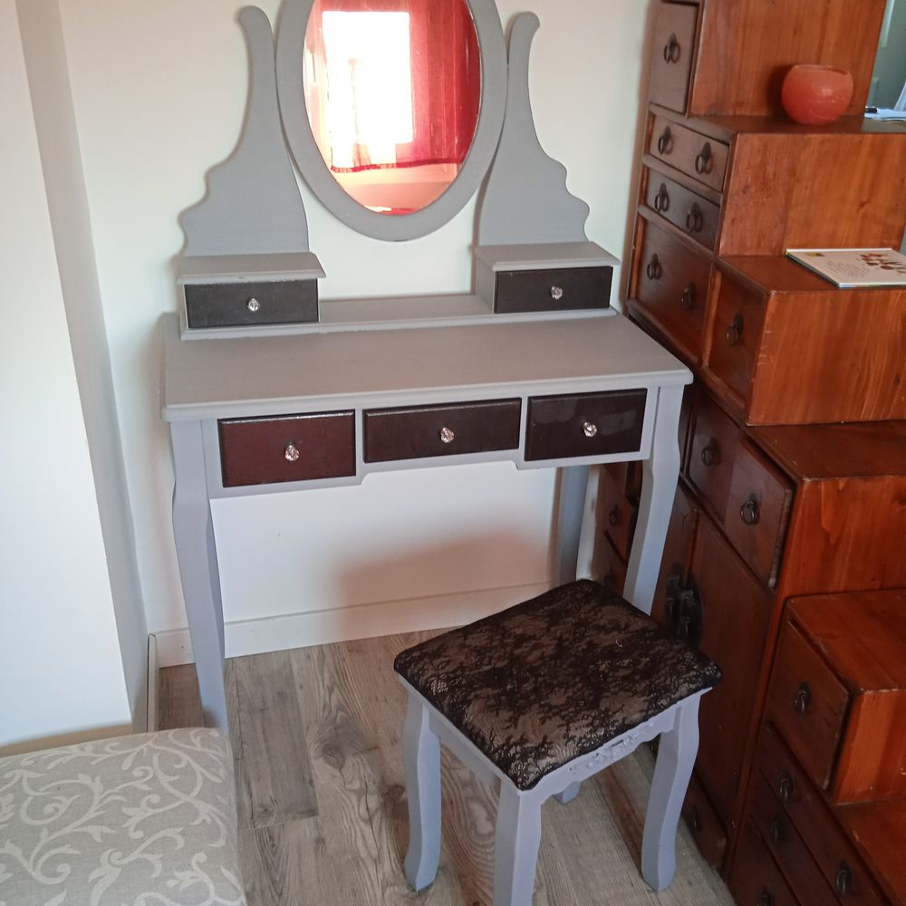 Coiffeuse 79 longueur 40 profondeur et 140 de hauteur. Repei Meubles
