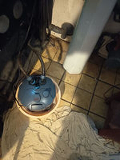   Cause déménagement, aquarium 