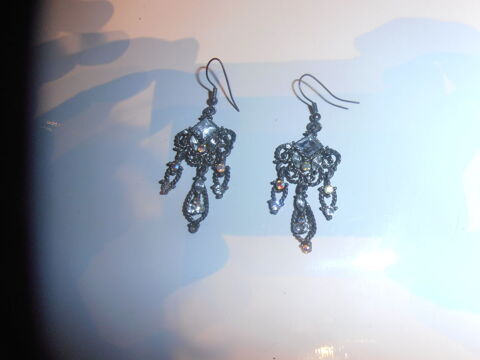 Boucles d'oreilles style ancien 21 (28b) 6 Tours (37)