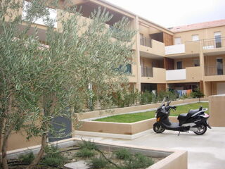  Parking / Garage à louer 14 m²