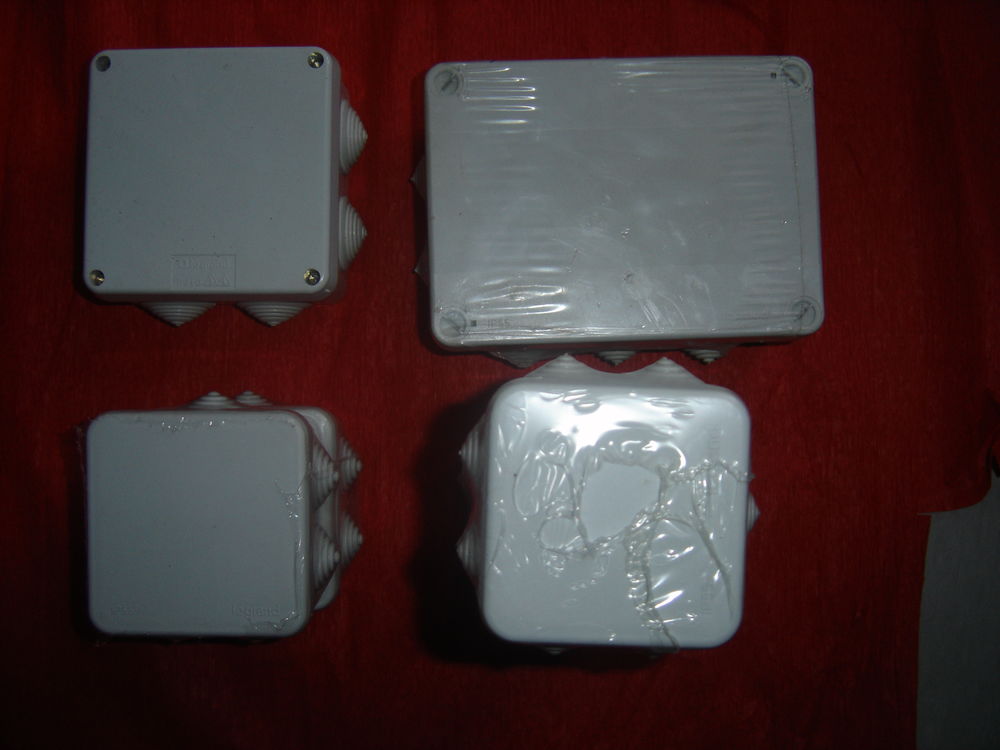 BOITIERS ETANCHES Bricolage