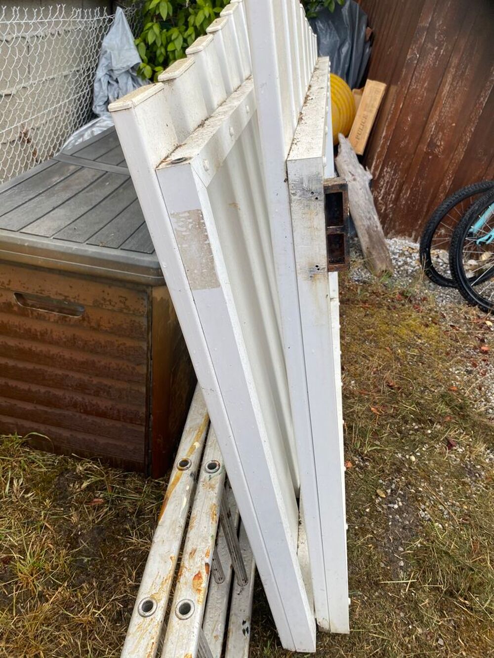 portail en PVC excellent etat Jardin