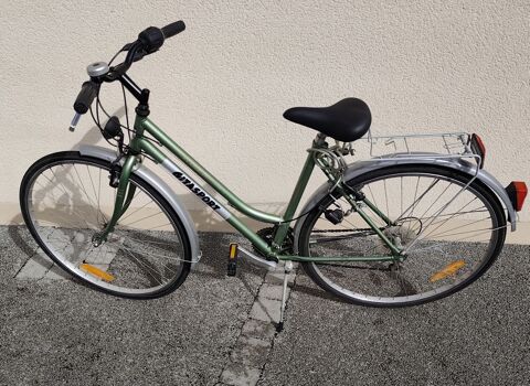 vélo femme 80 La Roche-sur-Yon (85)