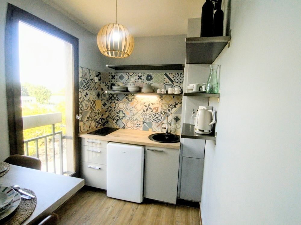 Vente Appartement PARIS 19 Appartement meublé 26m2 Rénové BALCON, CLIM et CAVE Paris 19