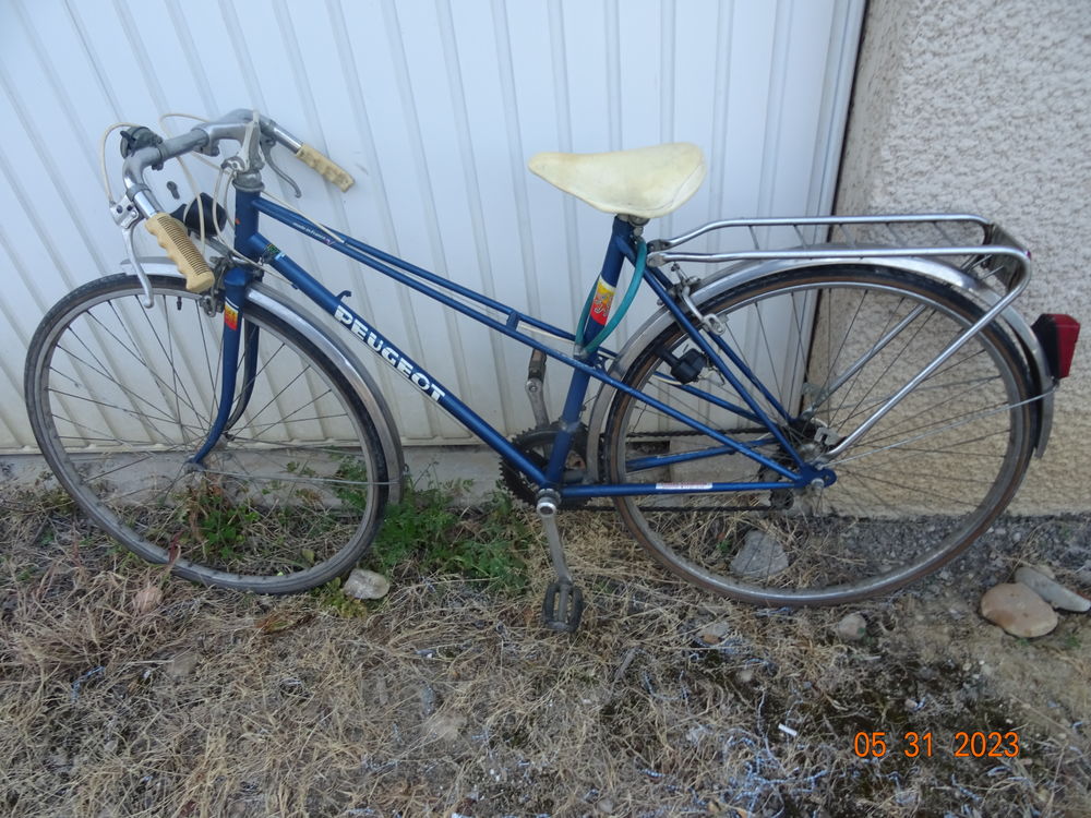 Divers V&eacute;los &agrave; Finir,+ Beaucoup de Pi&egrave;ces V�los