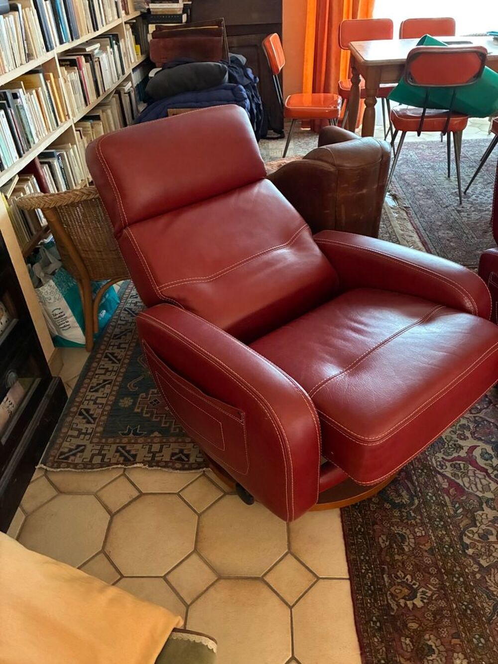 Canap&eacute; cuir + 2 fauteuils Meubles