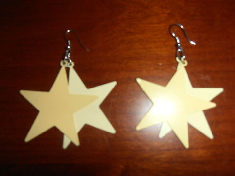 Boucles d'oreilles étoiles 1 (28b) 3 Tours (37)