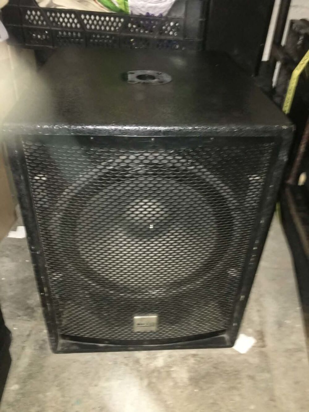 Caisson Bass marque ALTO, 1800W ,actif(amplifi&eacute;) Audio et hifi