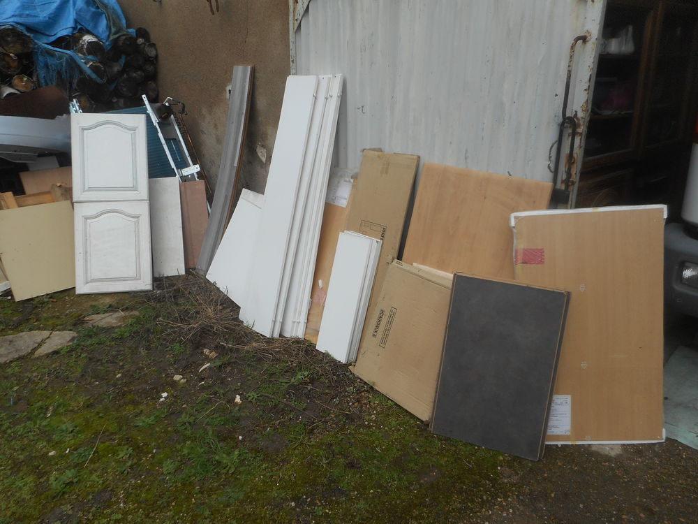  lot de rouleau papier peints etc lot de divers planches Bricolage