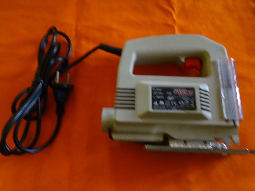 Scie sauteuse Bricolage