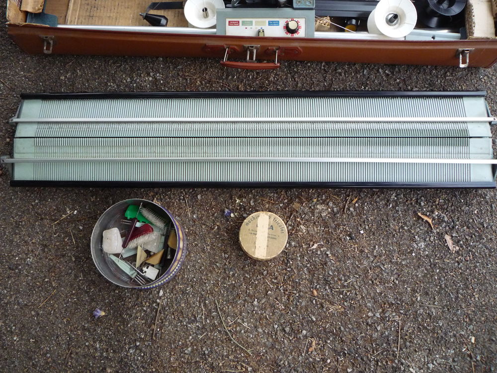 Machine &agrave; tricoter / tricoteuse Bricolage