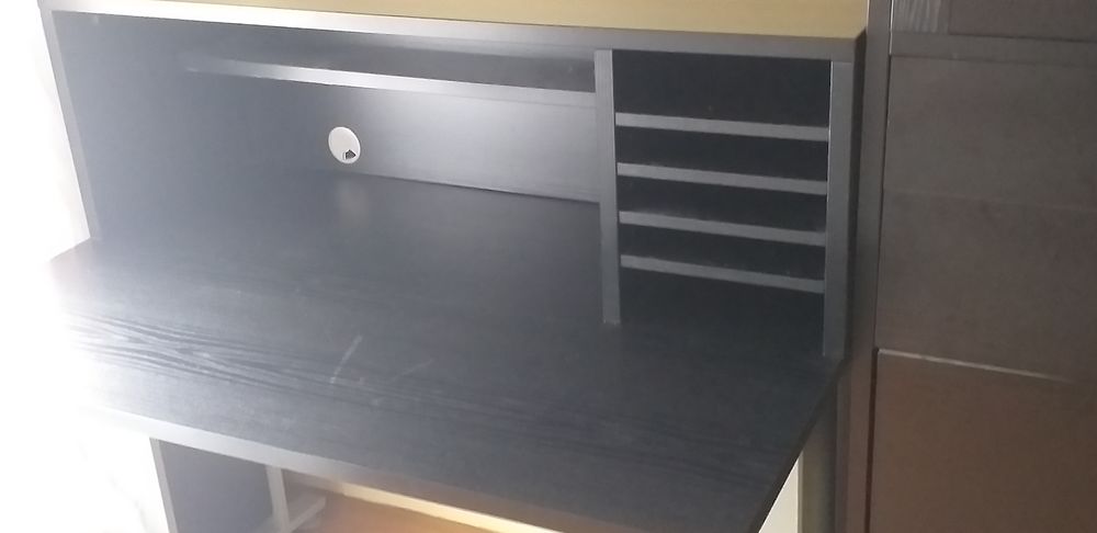 bureau tr&egrave;s bon &eacute;tat 30€ Meubles