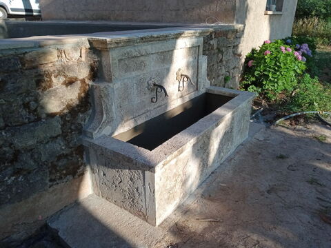 Fontaine mural 2 sorties d eau 1100 Le Luc (83)