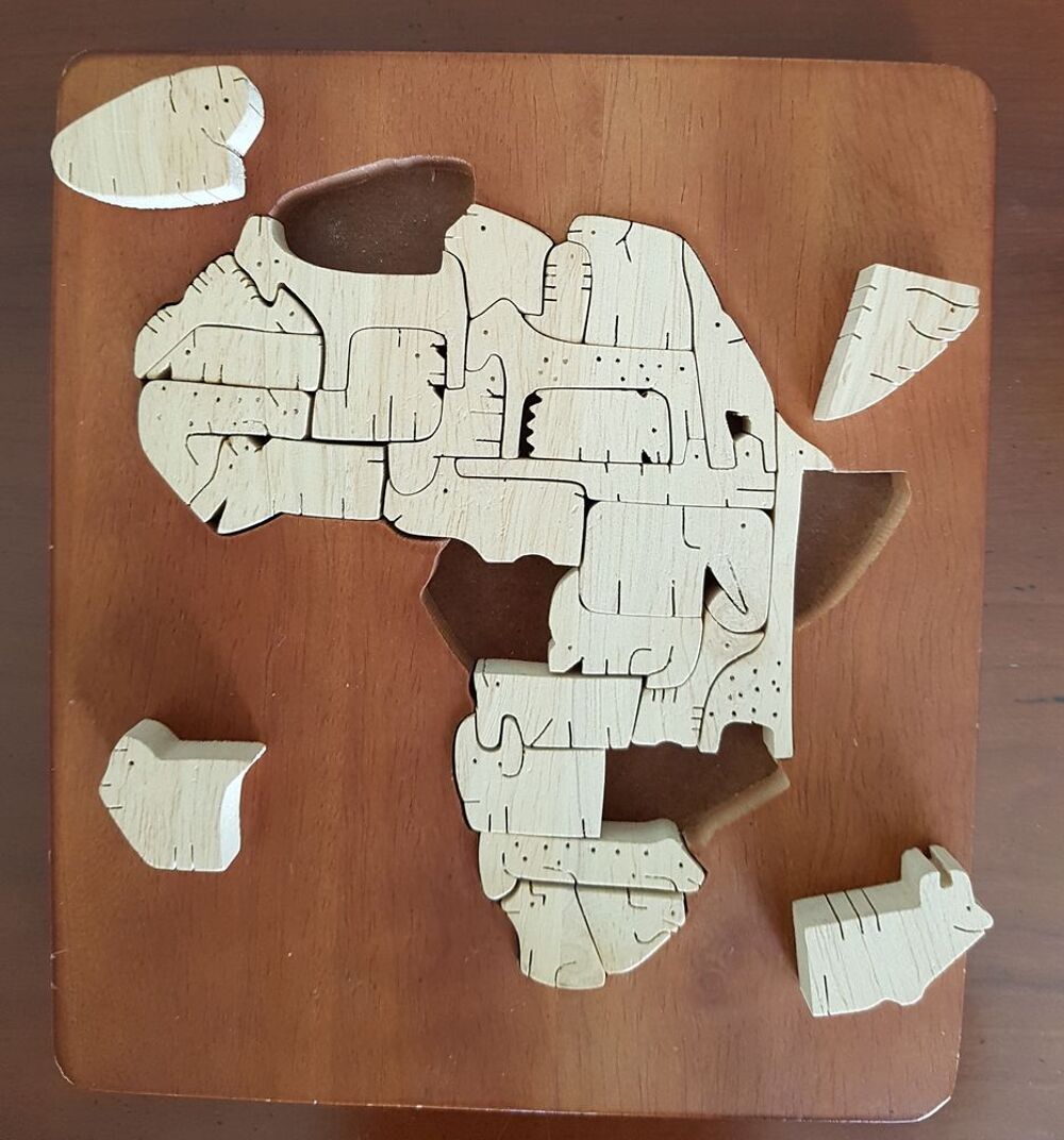 Puzzle en bois (continent africain) Jeux / jouets