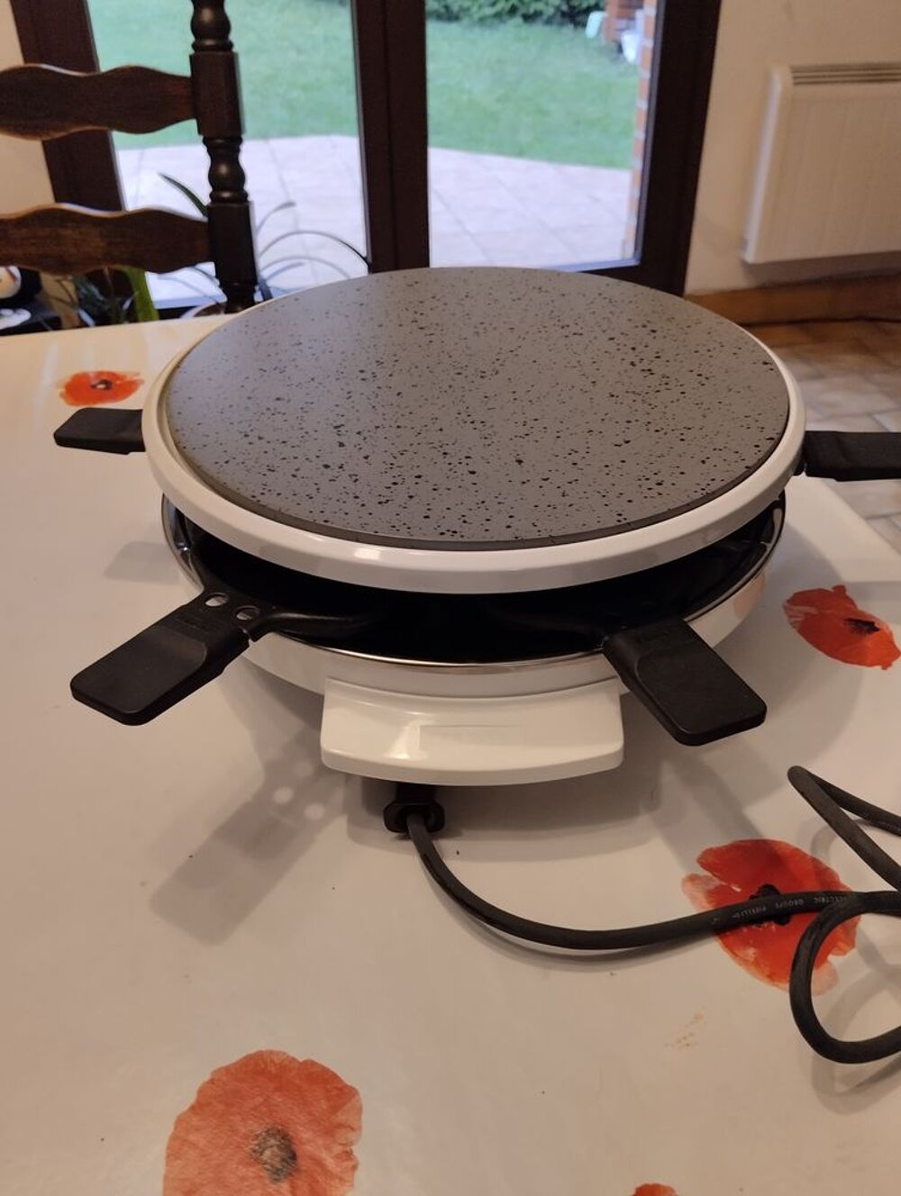 Four &agrave; raclette et pierrade Electroménager